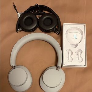 #Wireless Earbuds and Headphones Set & Wired headphones